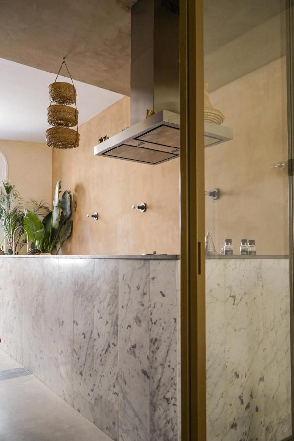 Haert Boutique Wellness Suites City Centre 하를렘 외부 사진